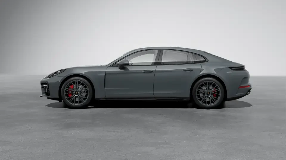 2026 Porsche Panamera - Image 15 of 31
