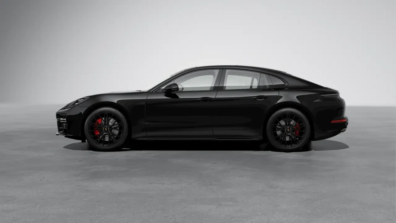 2026 Porsche Panamera - Image 16 of 31