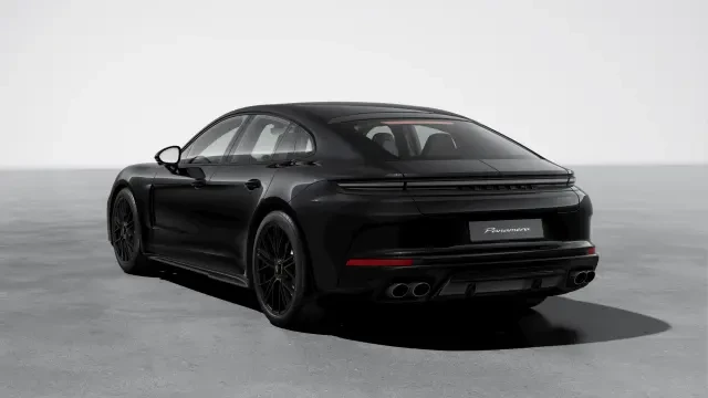 2026 Porsche Panamera - Image 22 of 31