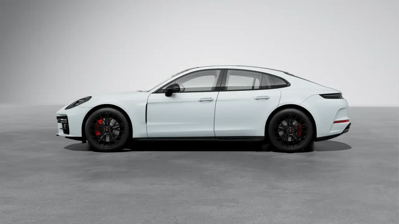 2026 Porsche 976 Panamera - Image 16 of 31