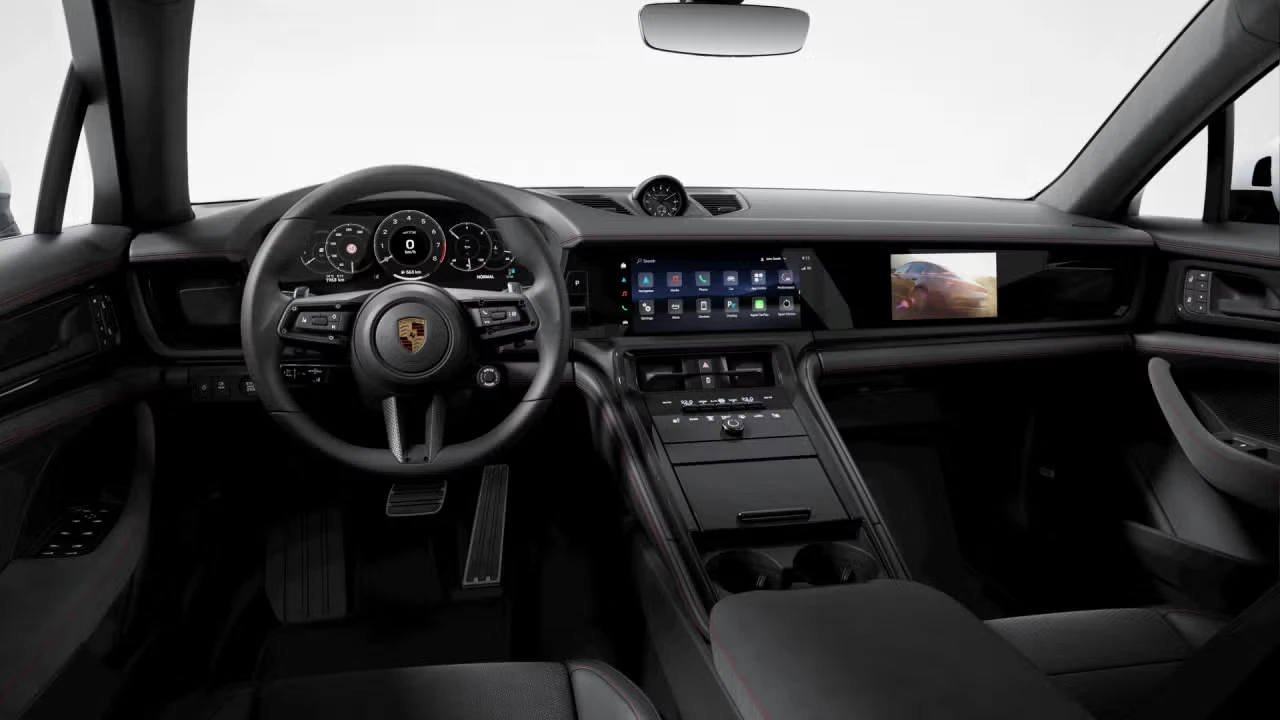 2026 Porsche Panamera - Image 28 of 31