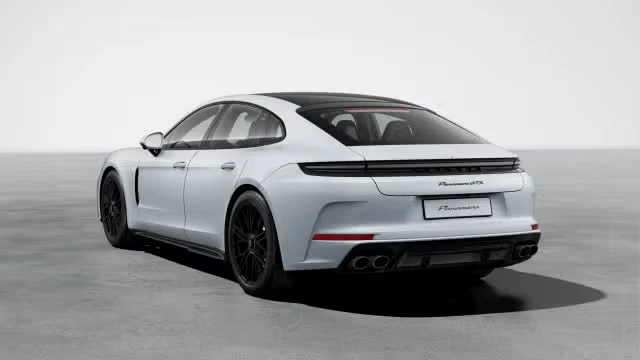 2026 Porsche Panamera - Image 18 of 31