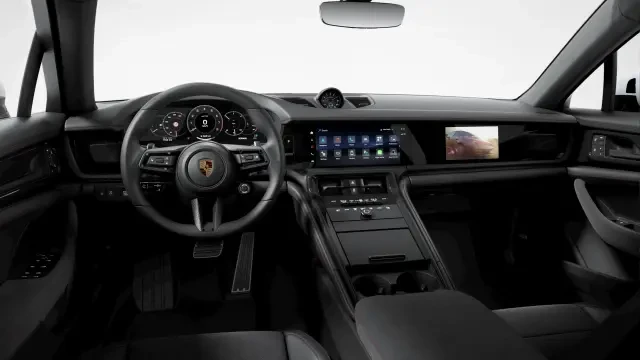 2026 Porsche Panamera - Image 30 of 31