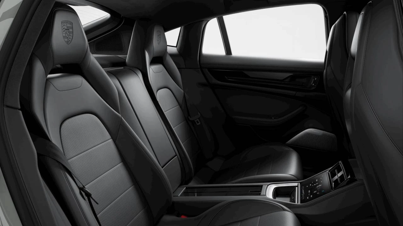 2026 Porsche Panamera - Image 10 of 10