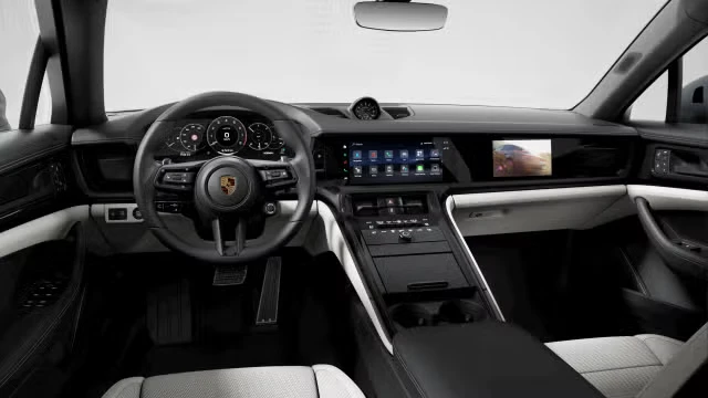 2026 Porsche 976 Panamera - Image 26 of 31