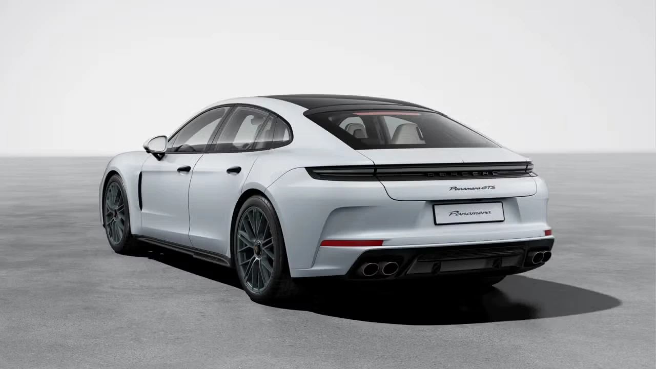 2026 Porsche Panamera - Image 20 of 31