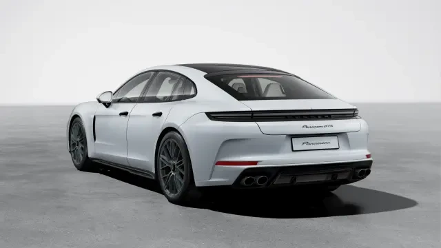 2026 Porsche Panamera - Image 22 of 31