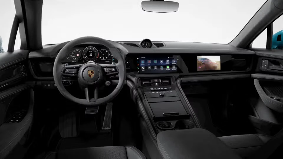 2026 Porsche Panamera - Image 27 of 30