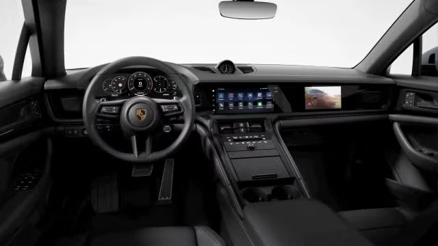 2026 Porsche Panamera - Image 26 of 30