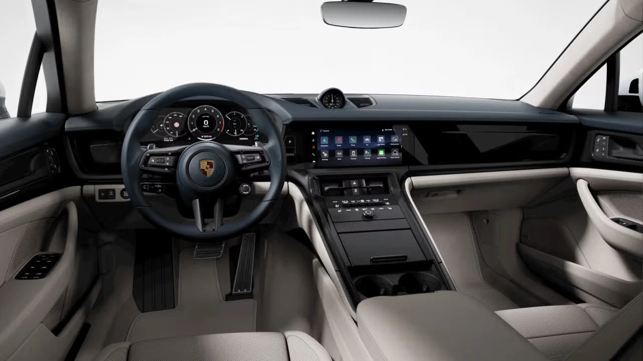 2026 Porsche Panamera - Image 28 of 31