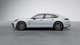 2026 Porsche Panamera - Image 9 of 31