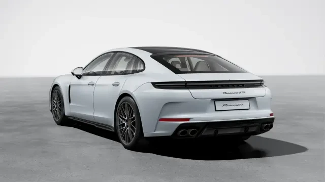 2026 Porsche Panamera - Image 22 of 31