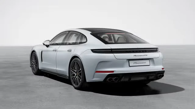 2026 Porsche Panamera - Image 18 of 31