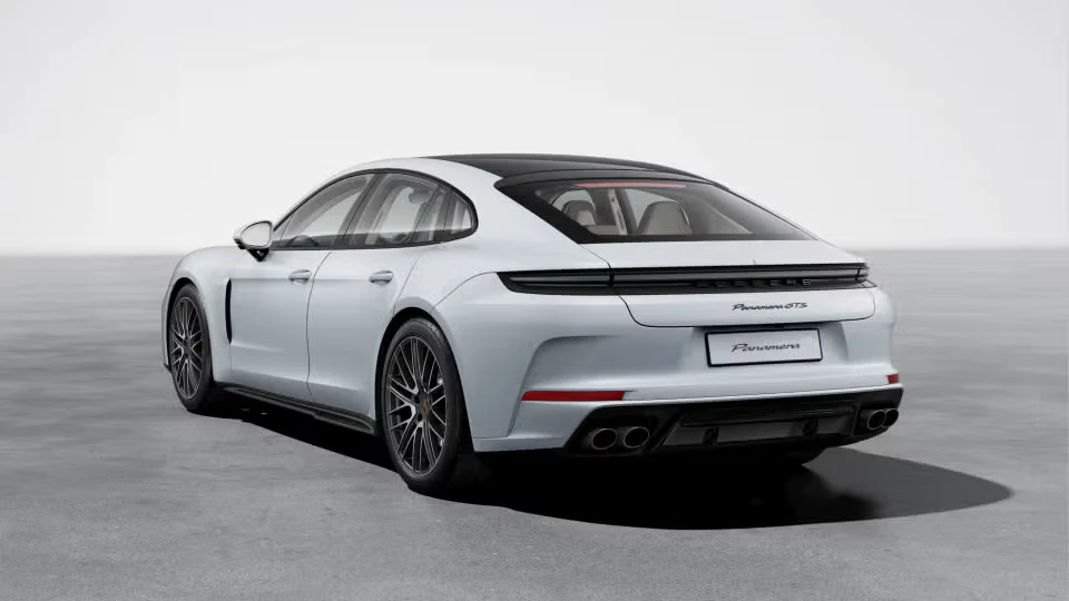2026 Porsche Panamera - Image 19 of 31