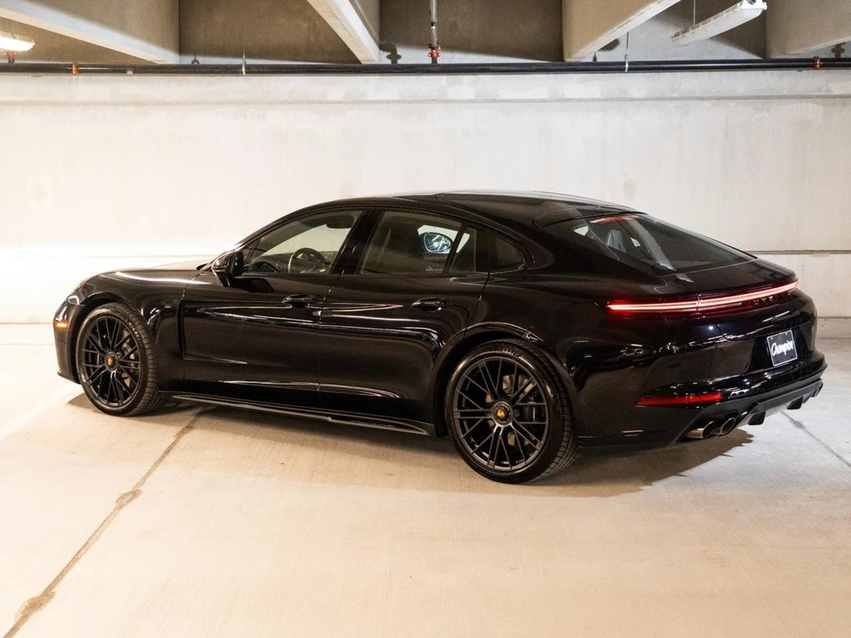 2026 Porsche 976 Panamera - Image 4 of 28