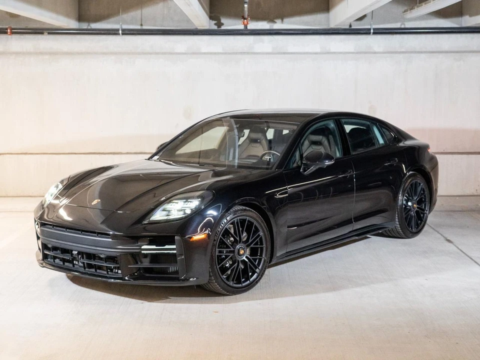2026 Porsche 976 Panamera - Image 2 of 28