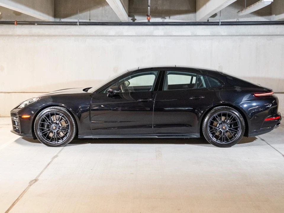2026 Porsche 976 Panamera - Image 3 of 28