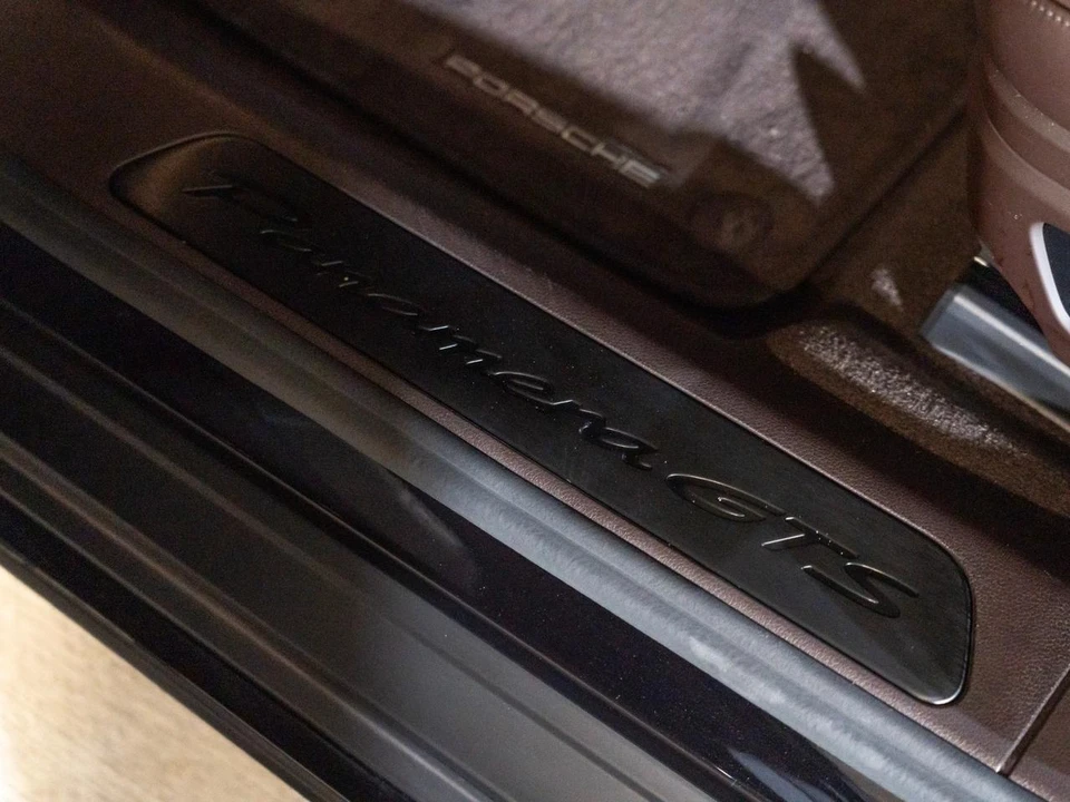 2026 Porsche 976 Panamera - Image 12 of 28