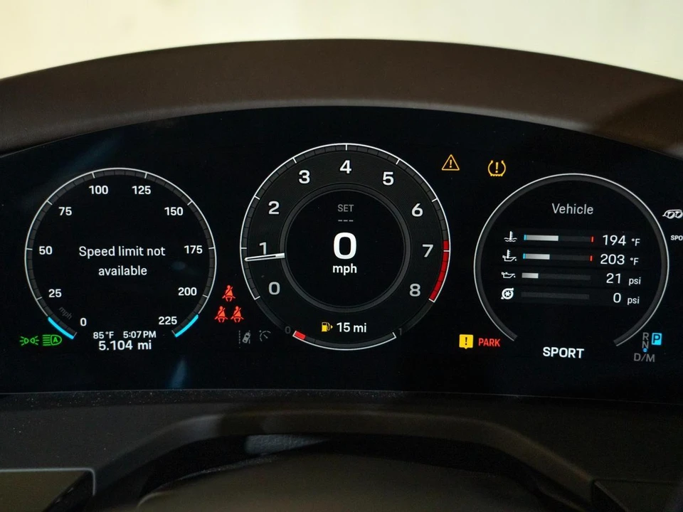 2026 Porsche 976 Panamera - Image 19 of 28