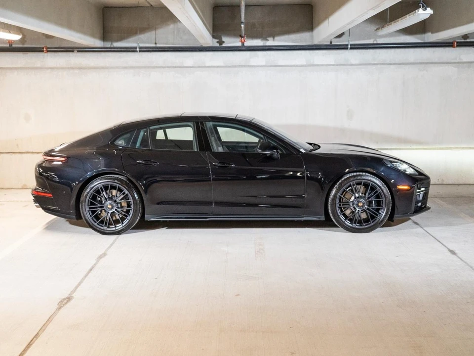 2026 Porsche 976 Panamera - Image 9 of 28