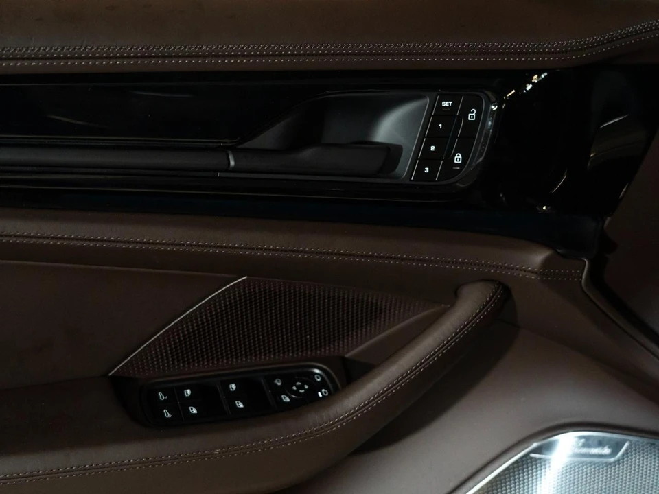 2026 Porsche 976 Panamera - Image 17 of 28
