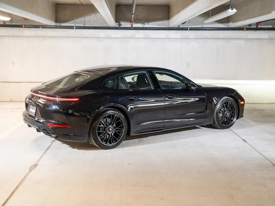 2026 Porsche 976 Panamera - Image 10 of 28