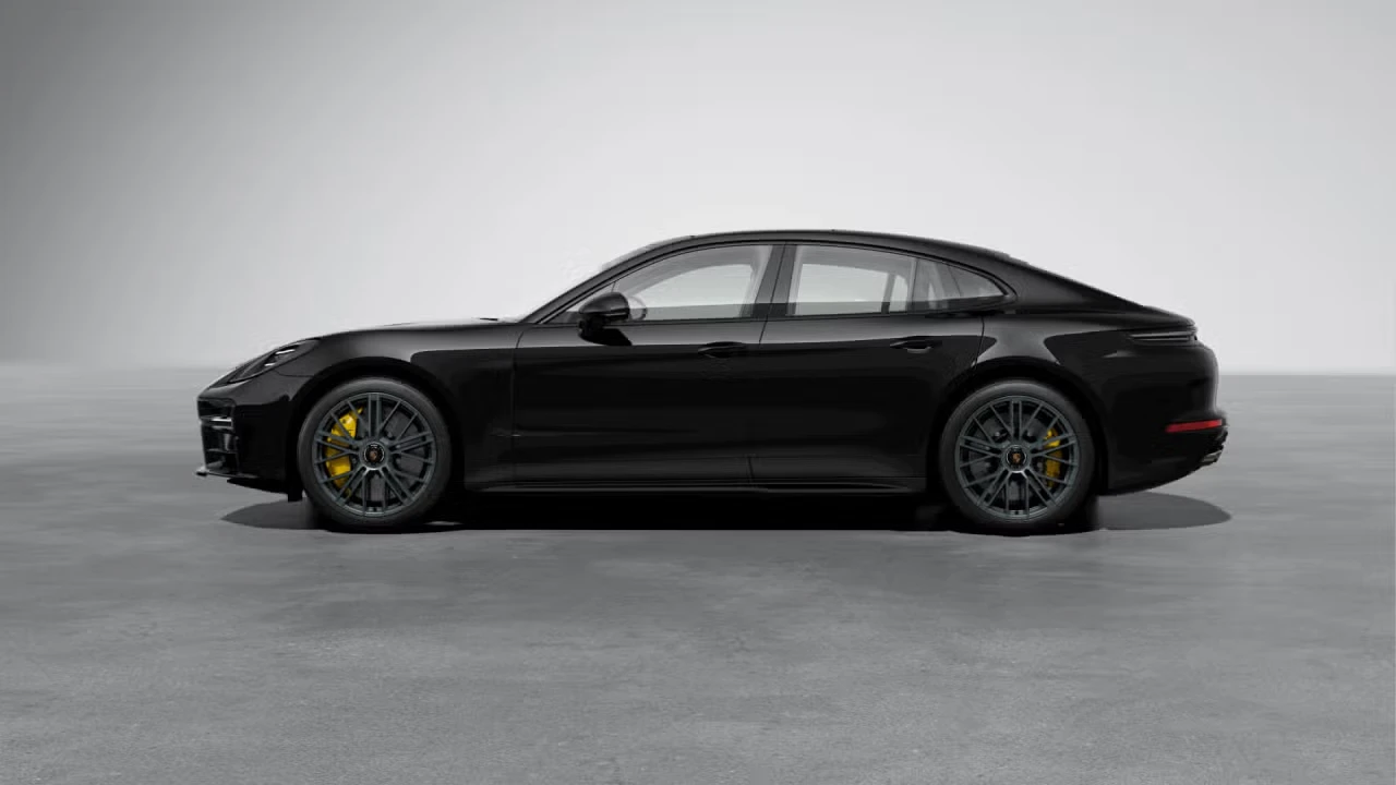 2026 Porsche Panamera - Image 12 of 31