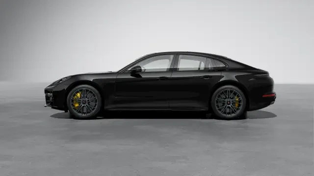 2026 Porsche Panamera - Image 14 of 31