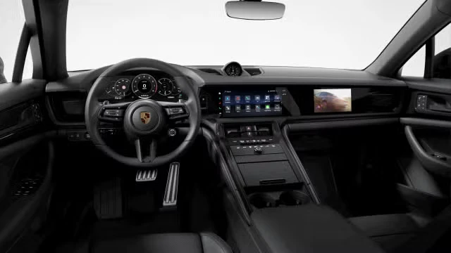 2026 Porsche Panamera - Image 26 of 31