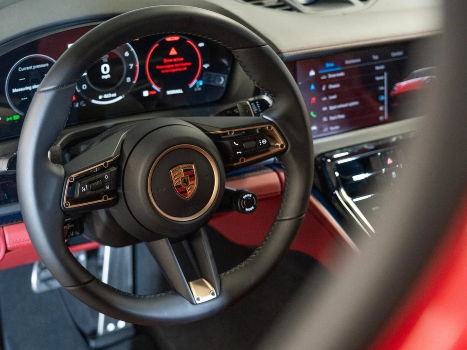 2026 Porsche Panamera - Image 16 of 30