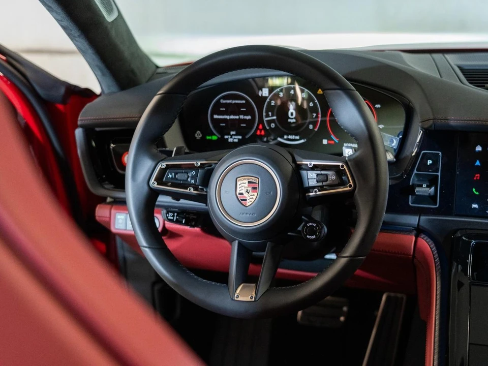 2026 Porsche Panamera - Image 29 of 30