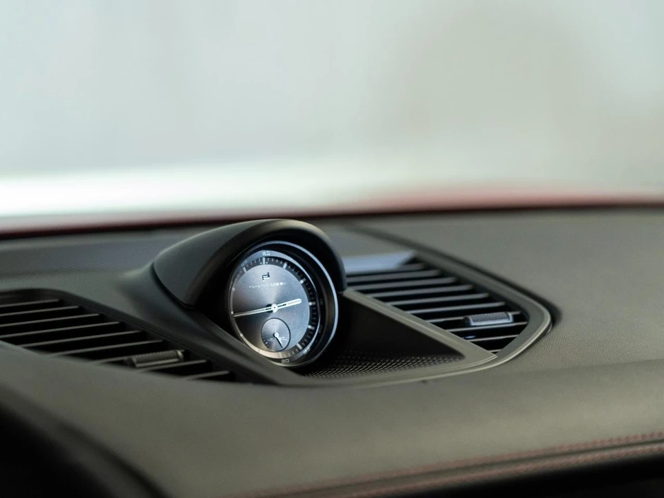 2026 Porsche Panamera - Image 21 of 30