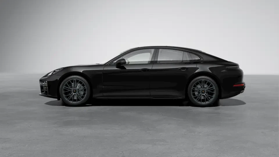 2026 Porsche Panamera - Image 15 of 30