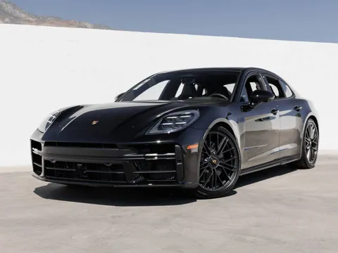 2026 Porsche Panamera GTS