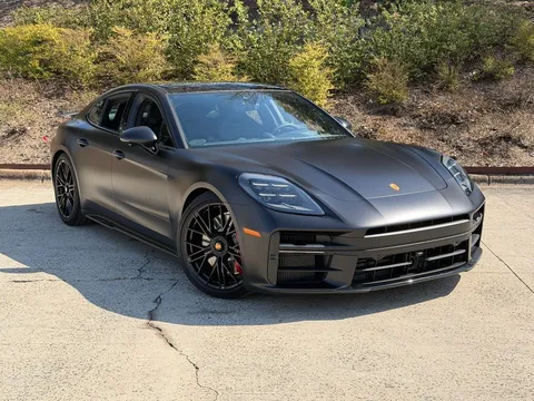 2026 Porsche Panamera GTS