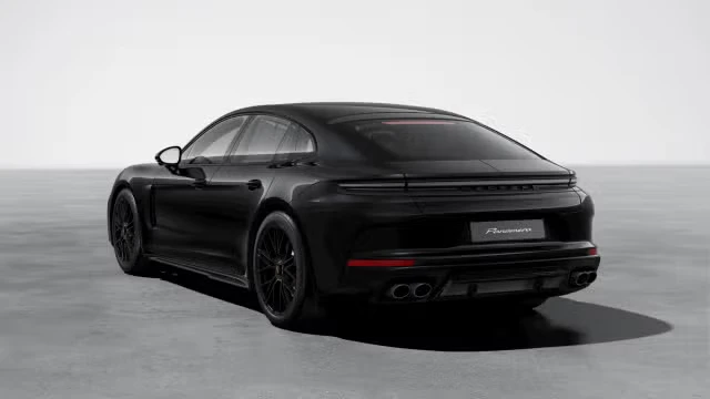 2026 Porsche Panamera - Image 18 of 31