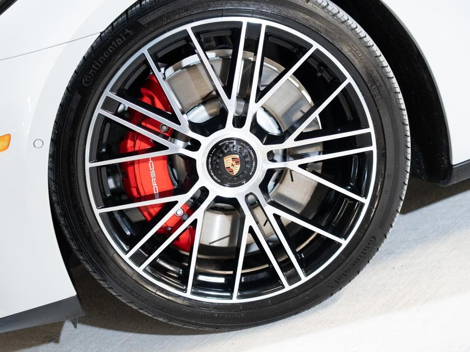 2026 Porsche Panamera - Image 11 of 29