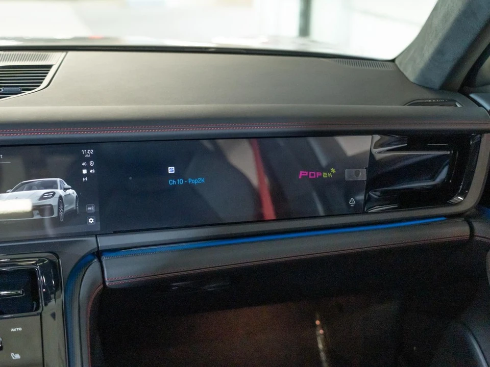 2026 Porsche Panamera - Image 26 of 29