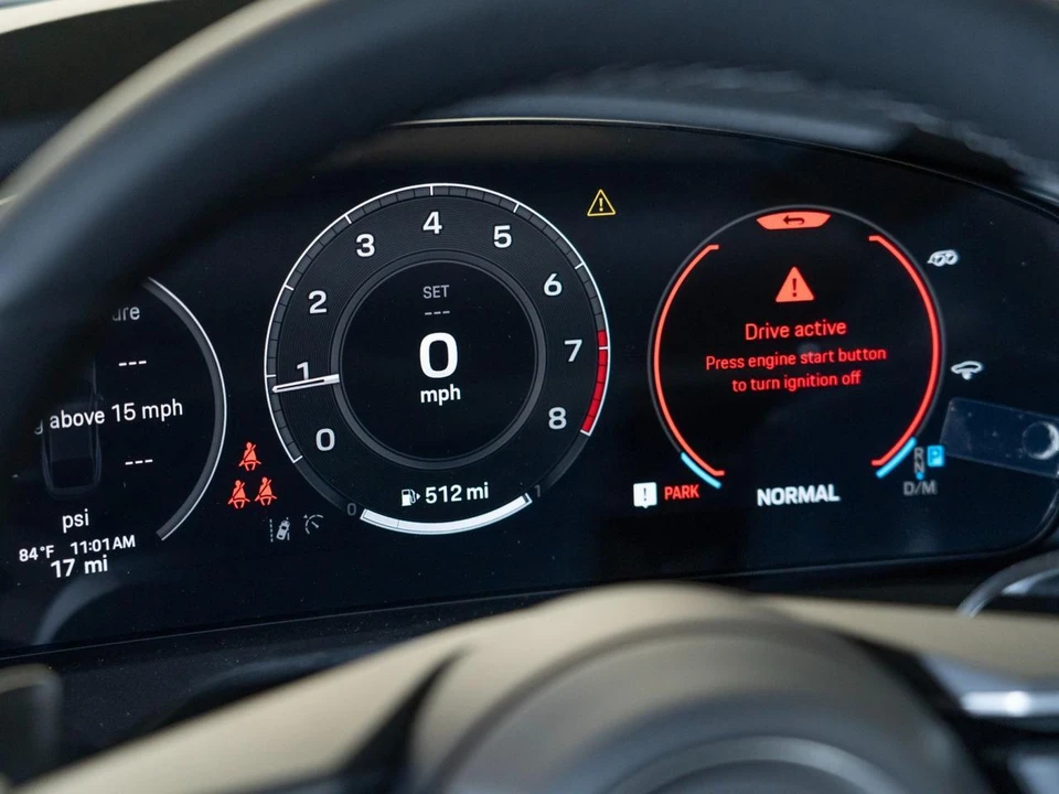 2026 Porsche Panamera - Image 18 of 29