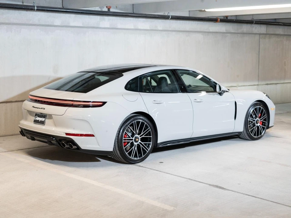 2026 Porsche Panamera - Image 9 of 29