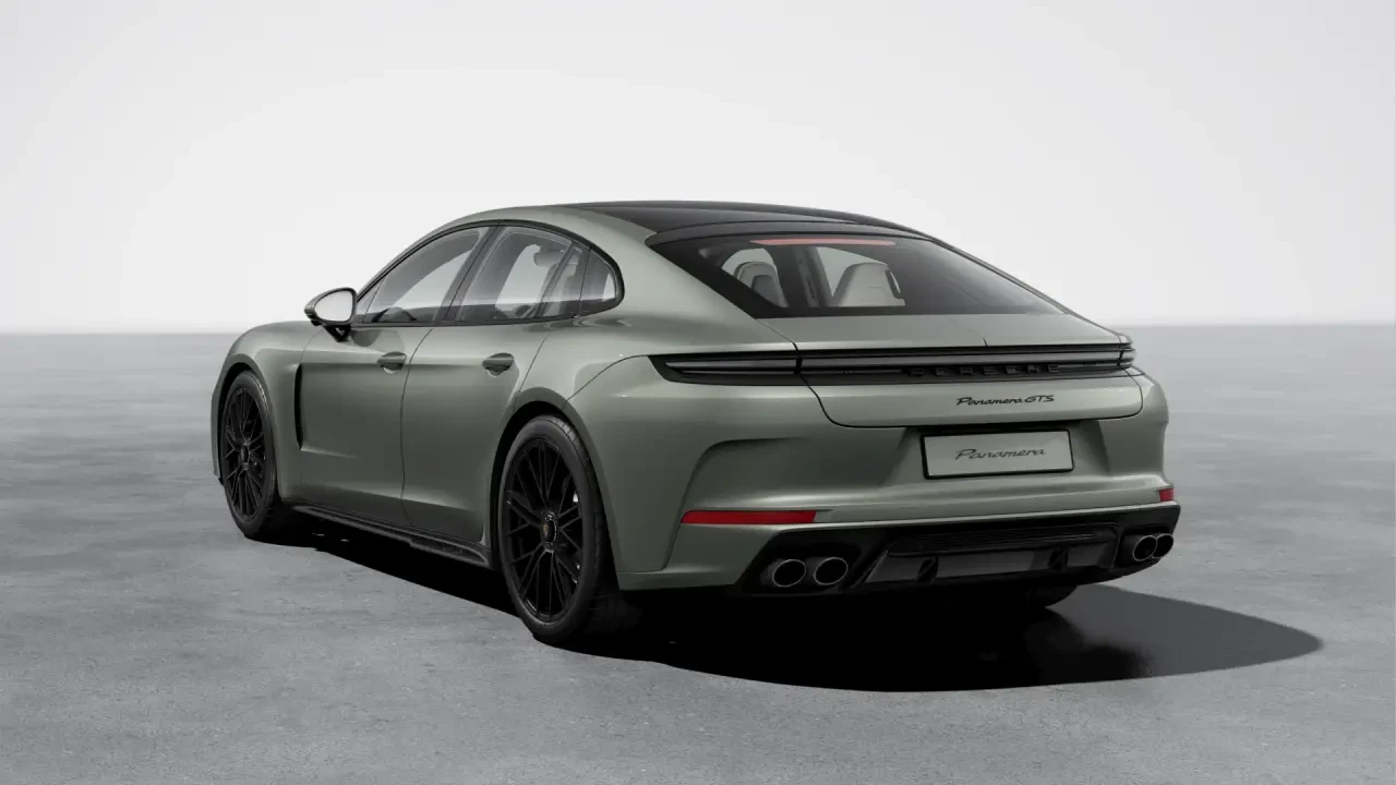 2026 Porsche Panamera - Image 24 of 31