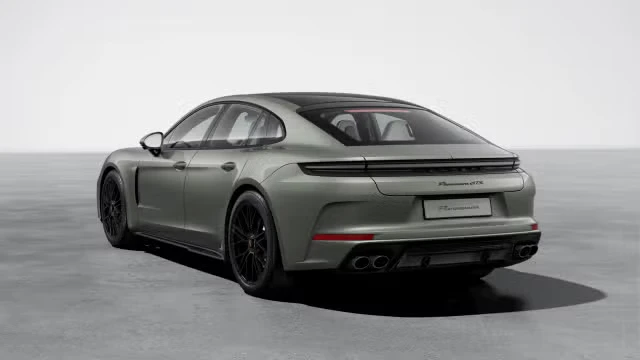 2026 Porsche Panamera - Image 18 of 31