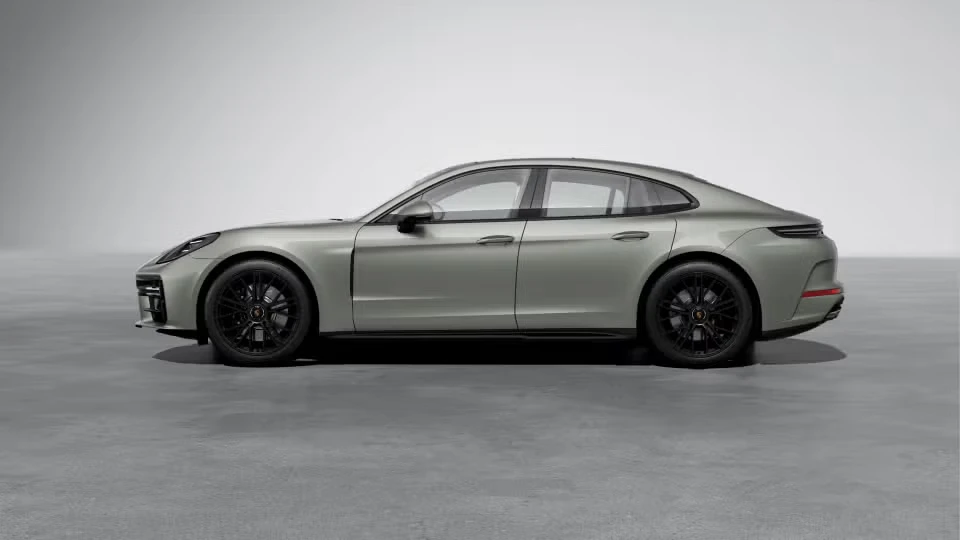 2026 Porsche Panamera - Image 11 of 31