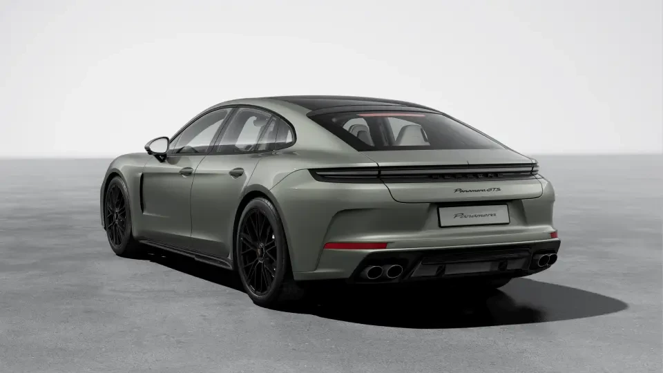 2026 Porsche Panamera - Image 23 of 31