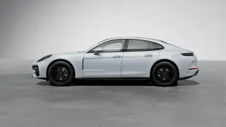 2026 Porsche Panamera - Image 13 of 31