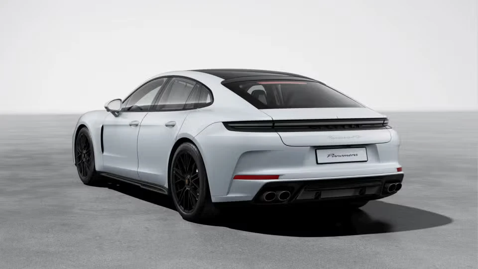 2026 Porsche Panamera - Image 19 of 31