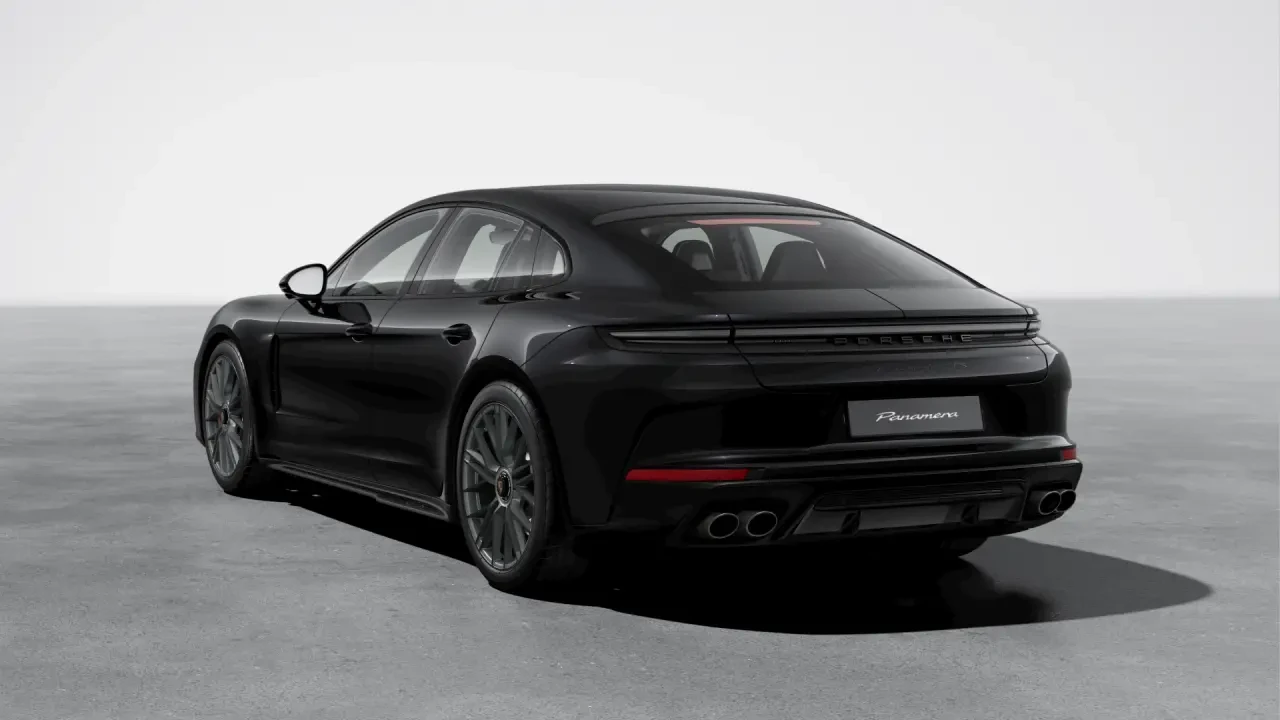 2026 Porsche Panamera - Image 24 of 31