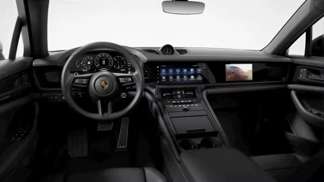 2026 Porsche Panamera - Image 26 of 31