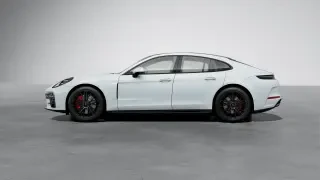 2026 Porsche Panamera - Image 13 of 31