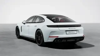 2026 Porsche Panamera - Image 21 of 31